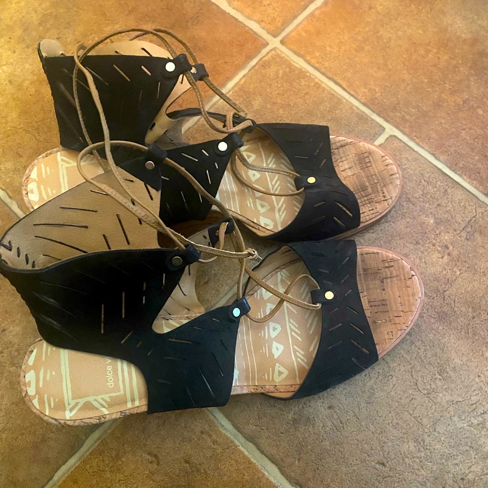 Dolce Vita black wedge ankle wrap gladiator sandals - Sz 9